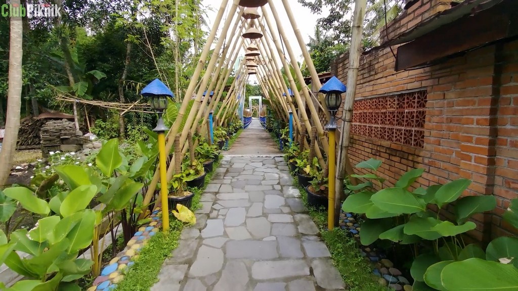 Bali Ndeso Kampung Flory 2